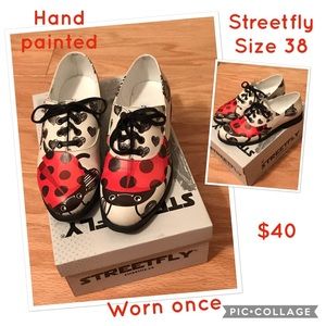 Streetfly LADY BUG hand painted shoe